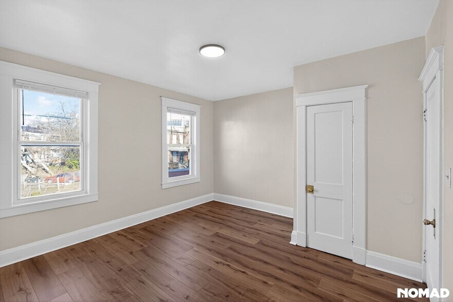 Building Photo - 3231 Phelps Ln