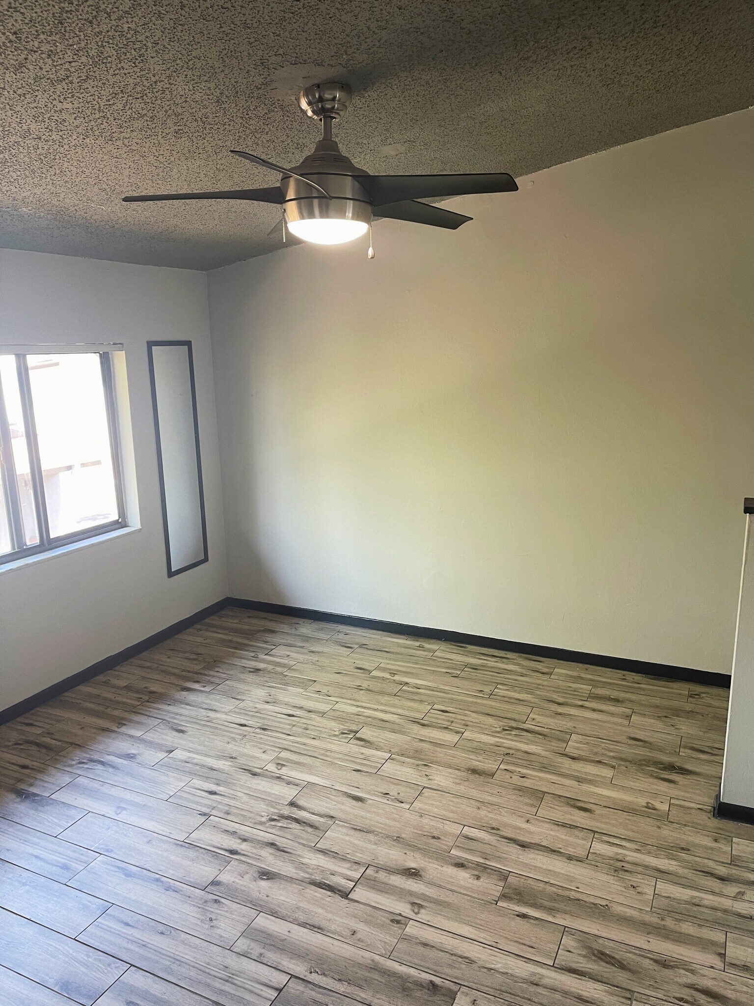 Building Photo - 1264 E 113th Ave