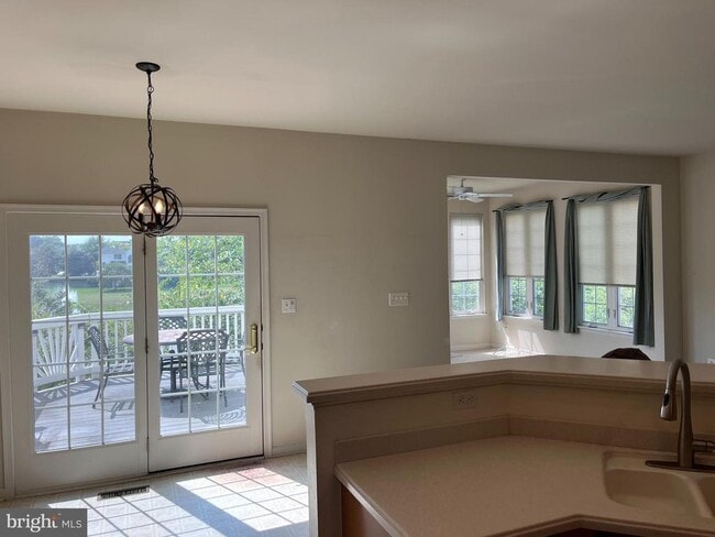 Building Photo - 22629 Upperville Heights Square