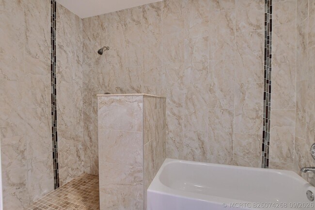 Building Photo - 23061 Aqua View