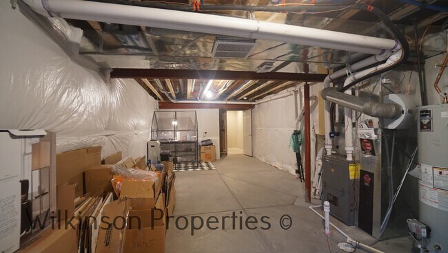 Building Photo - 4737 Helena St