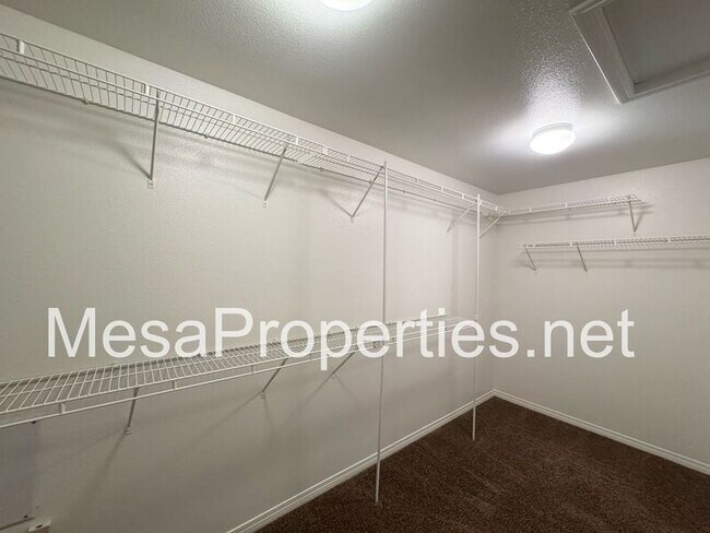 Building Photo - 11845 Elliot Way