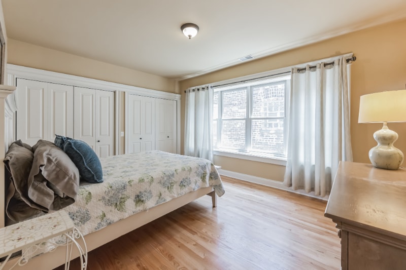 Building Photo - 2033 W Jarvis Ave