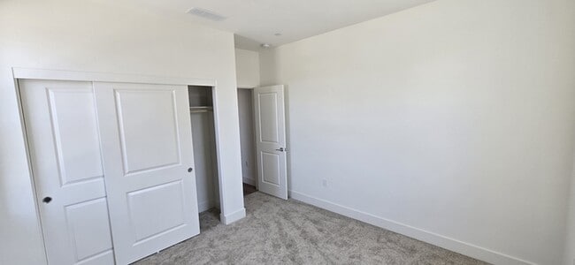 Building Photo - Brand New 2025 Solar-Powered 4 Bed, 3 Bath...