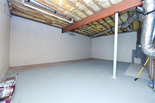 Building Photo - 54 Poplar Rd