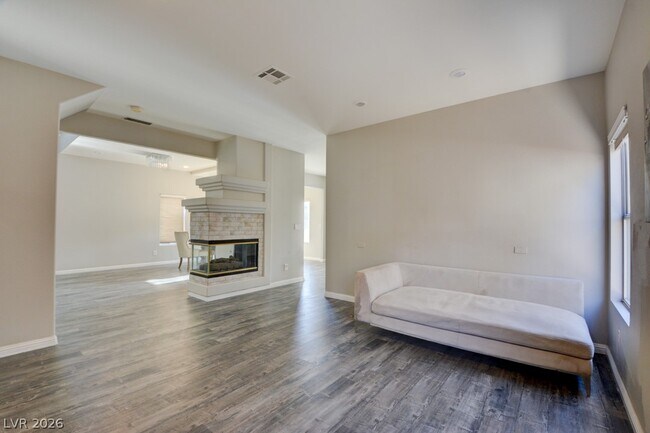 Building Photo - 3733 Horseshoe Mesa St