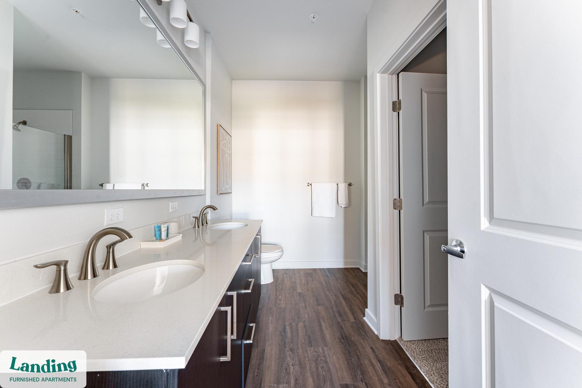 Building Photo - 1225 Utica Dr