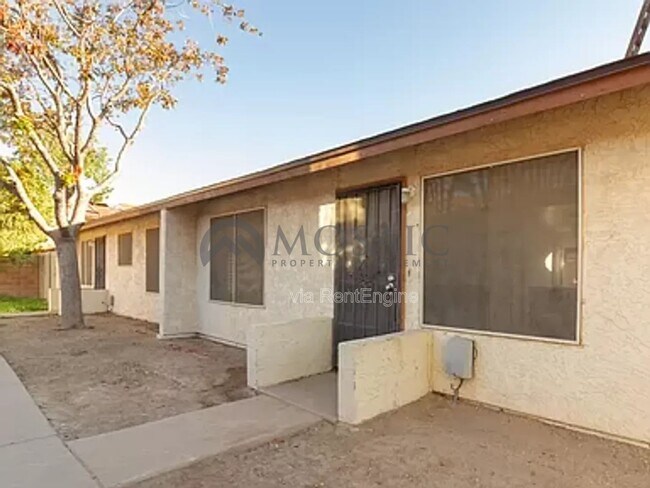 Building Photo - 2440 E Waltann Ln