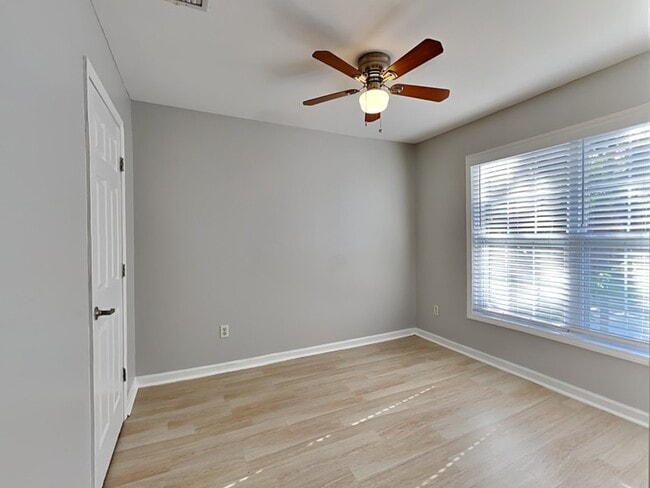 Building Photo - 838 S Parramore Ave