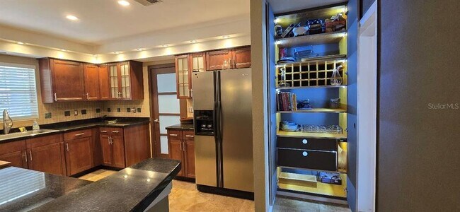 Building Photo - 2115 Alvarado Ln