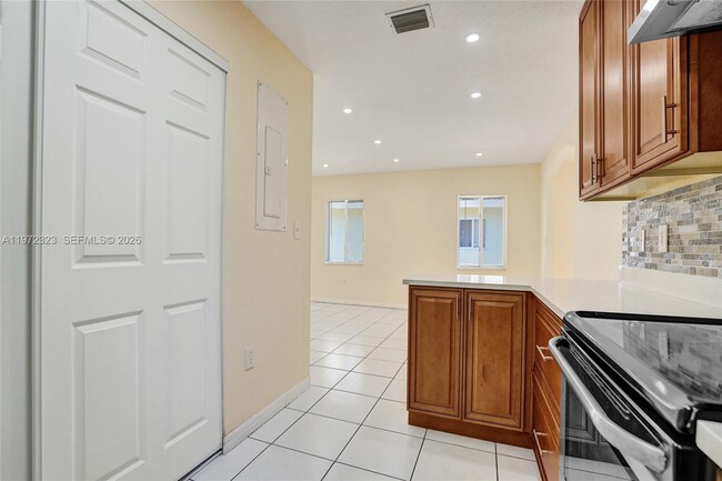 Building Photo - 6103 Grant St