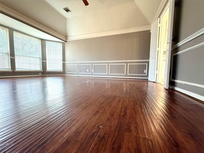 Building Photo - 11911 Timpnogos Dr