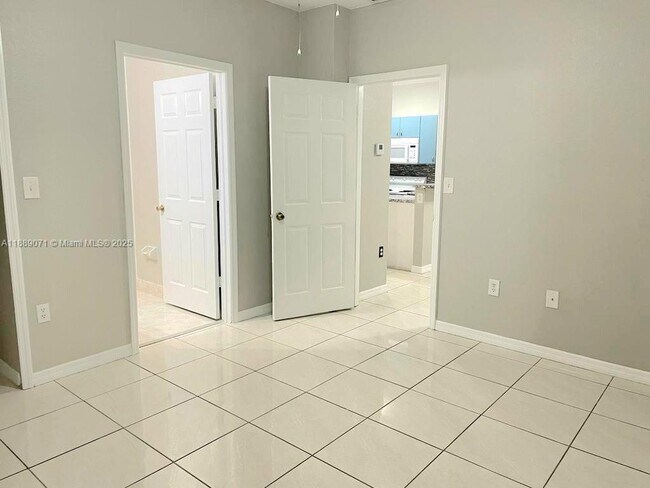 Building Photo - 12263 SW 214 Ln