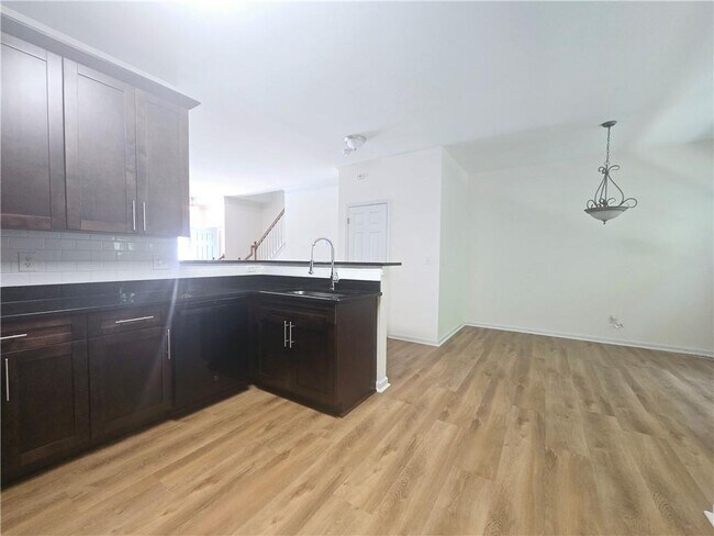Building Photo - 1318 Guilderoy Ln
