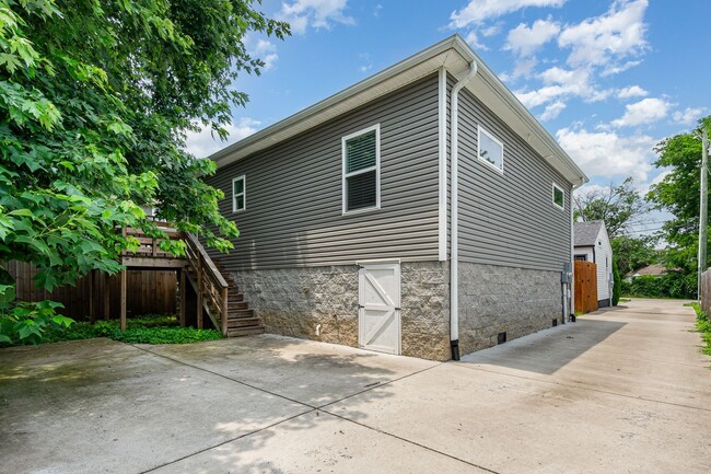 Building Photo - Modern Nations Home | 2 Bed, 2 Bath | 900 ...