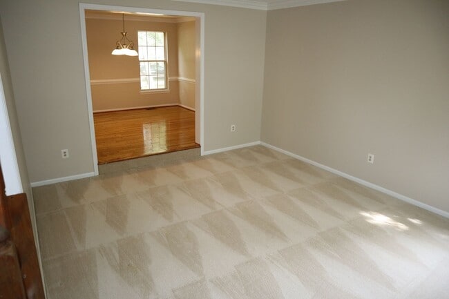 Building Photo - Gorgeous Single Family Home in Gaithersburg