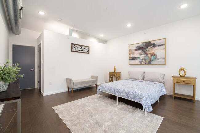 Building Photo - 1415 N 7th St