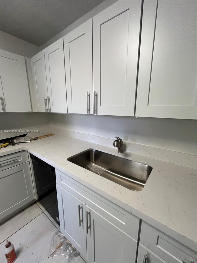 Building Photo - 7430 SW 153rd Pl