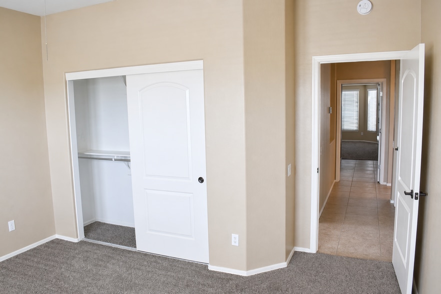 Building Photo - 12910 W Junipero Dr