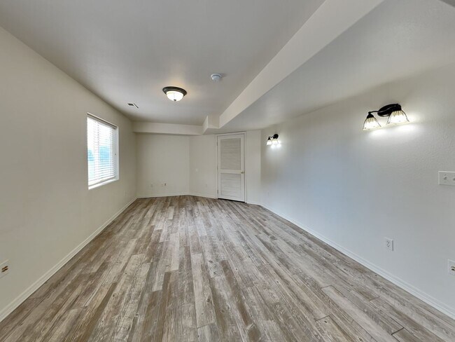 Building Photo - 7265 Waterman Way