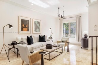 Building Photo - 7430 SW 56th Ct