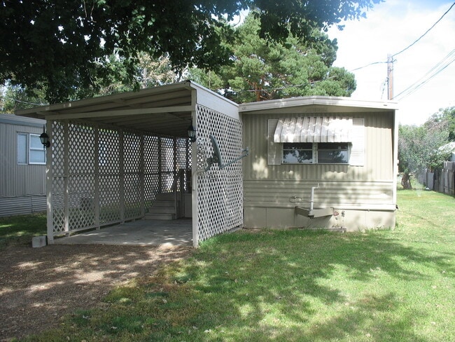 Primary Photo - 2bed, 1bath mobile home - Kuna