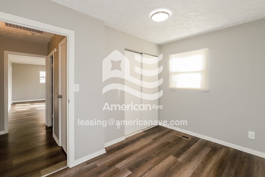 Building Photo - 6652 Decatur St