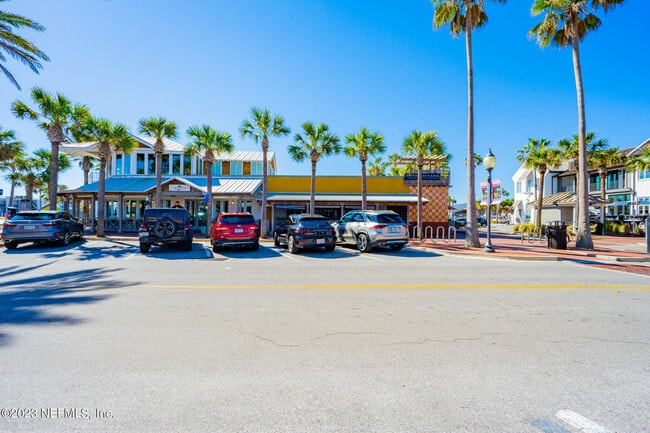 Building Photo - 597 Sturdivant Ave