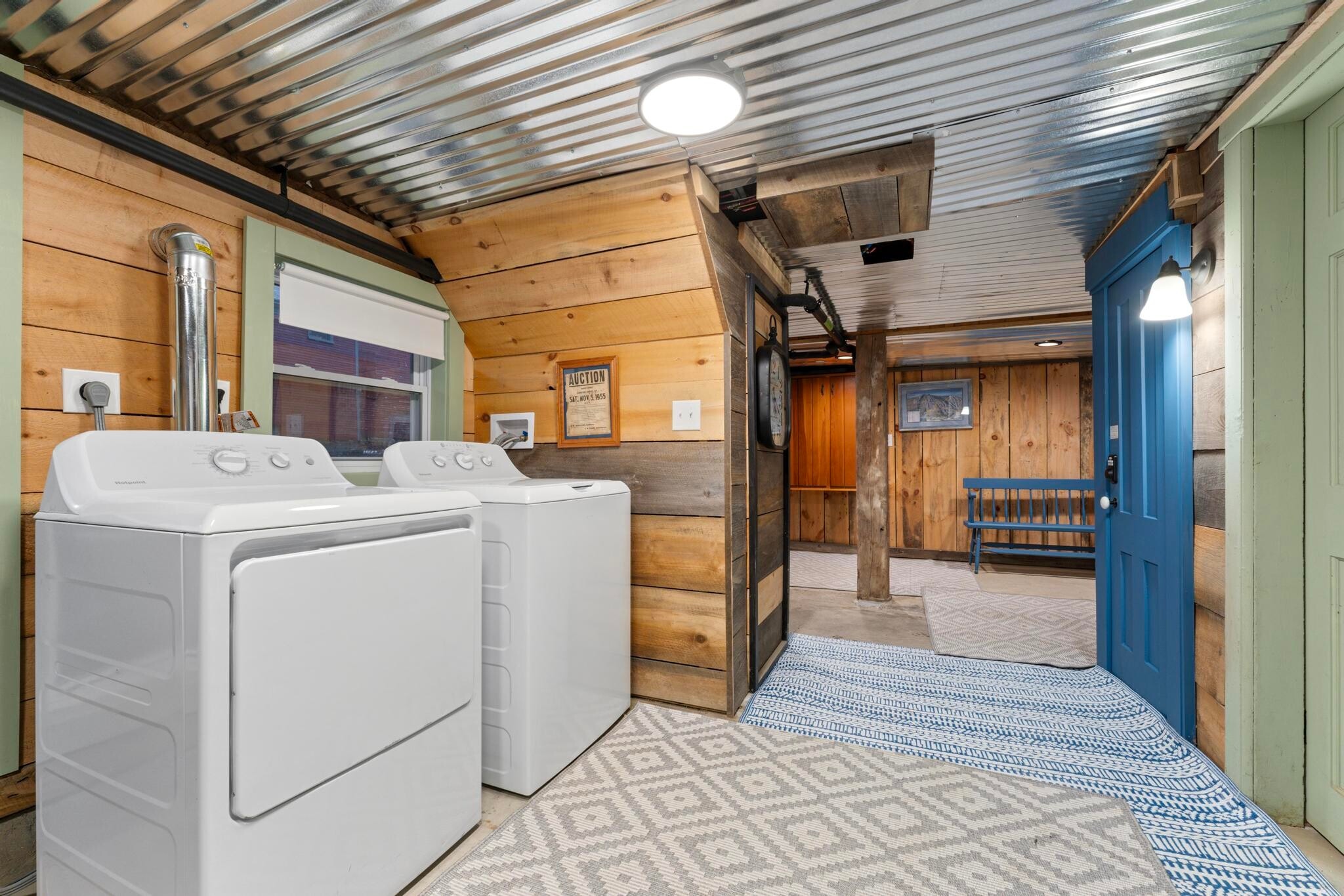 Washer/Dryer in Mudroom - 663 Depot St