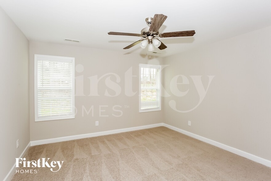 Building Photo - 1105 Northside St