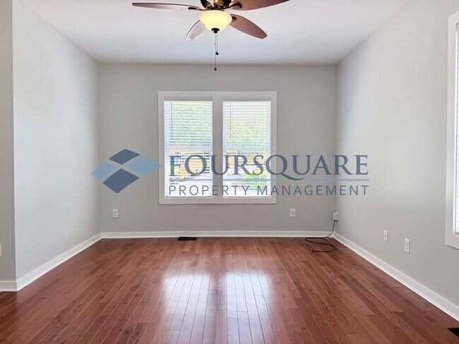 Building Photo - Modern 3-Bed / 2.5-Bath Home with Granite Kitchen, Fenced Yard & Private Balcony – Walkable to Do...