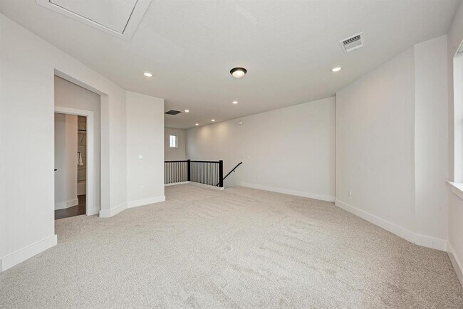 Building Photo - 8417 Thompson Teal Trl