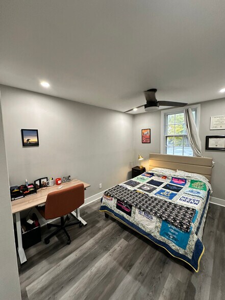 Building Photo - 720 Lombard St