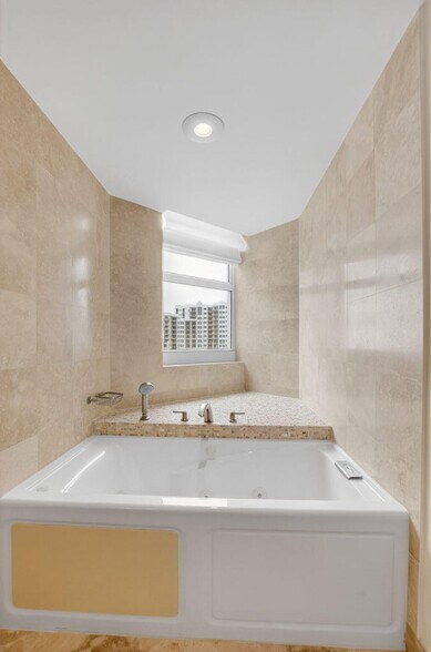 Building Photo - 99 SE Mizner Blvd