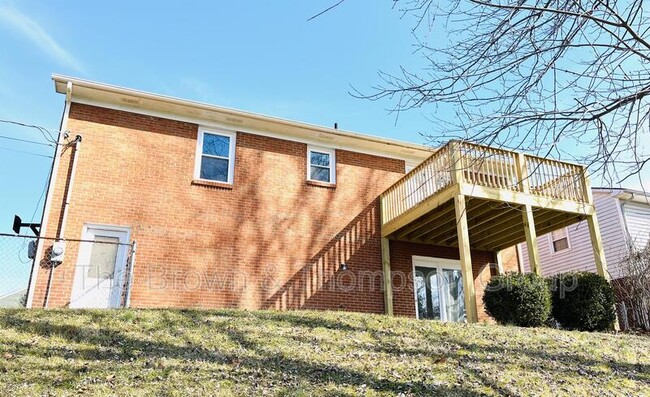 Building Photo - 3713 Crutcher Ct