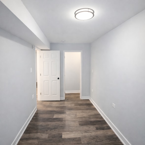 Building Photo - 1220 S Avers Ave