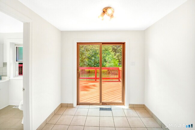 Building Photo - 29 Hazelhurst Ave