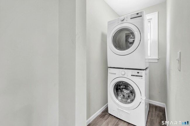 Building Photo - 126 Thomas St