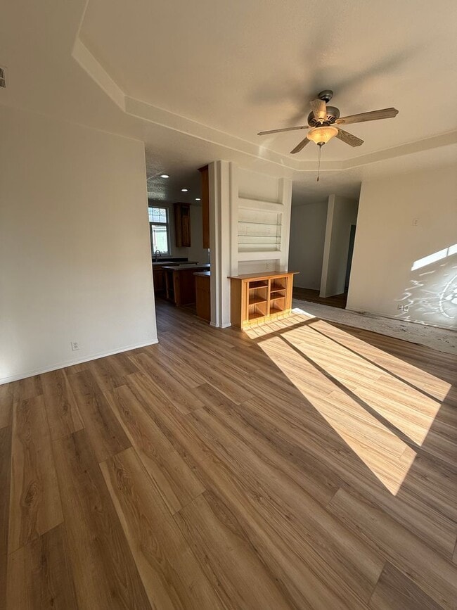 Building Photo - Newly Renovated 3 bed/2 bath manufactured home!