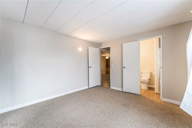 Building Photo - 2847 Mammoth Ct