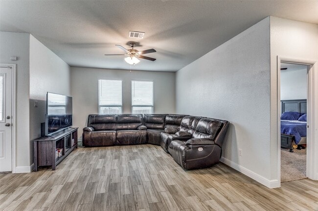 Building Photo - 1225 Bosque Ln