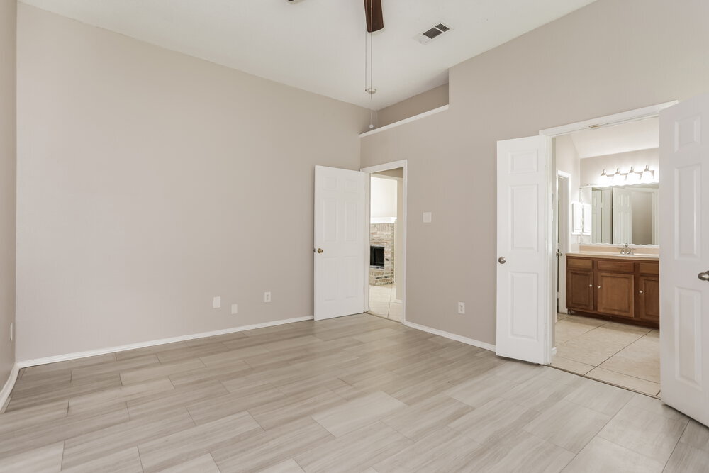 Building Photo - 224 Glen Meadow Dr