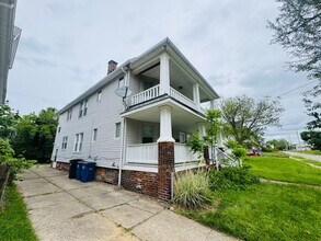Building Photo - 11521 Tuscora Ave