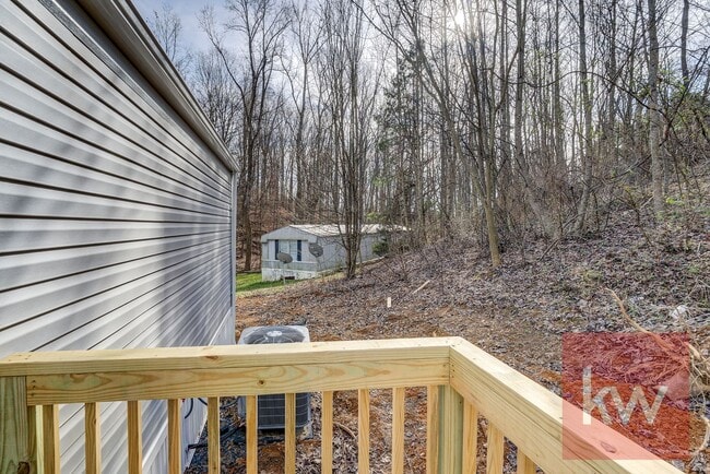 Building Photo - Chestnut St 119/Whispering Hills MHP