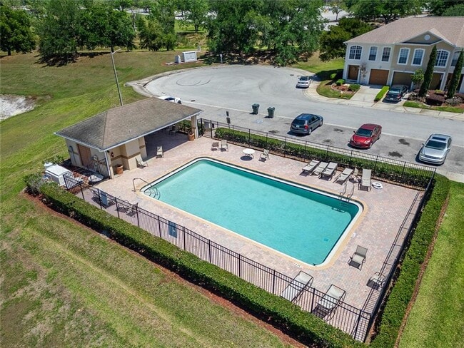 Building Photo - 3842 Hampstead Ln