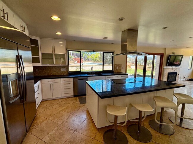Building Photo - Beautiful La Jolla Alta Home!