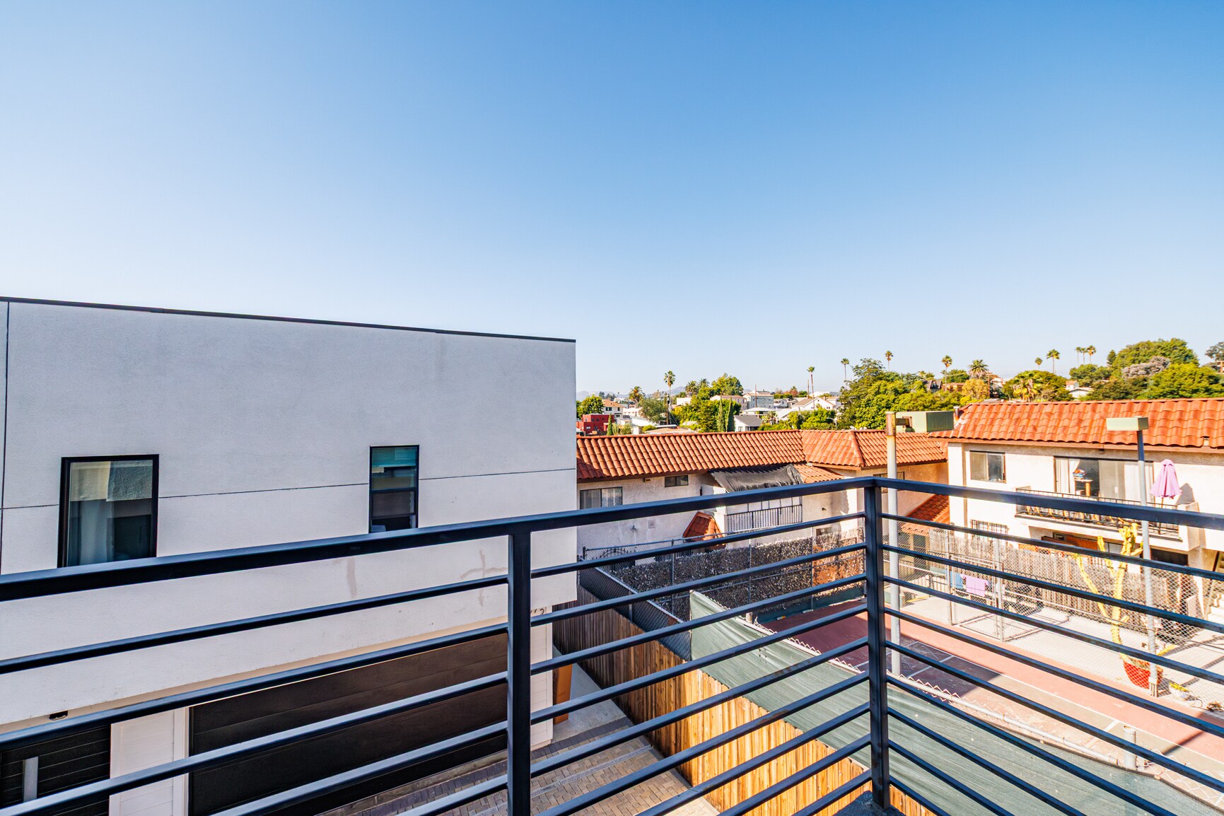 Building Photo - 705 N Benton Way