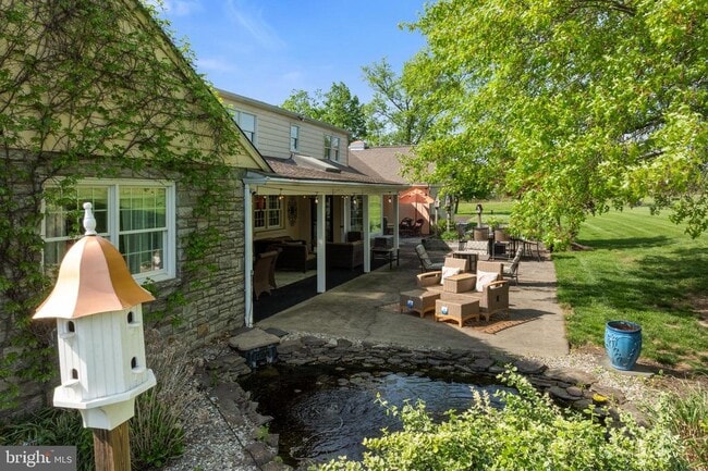 Building Photo - 560 Indian Creek Rd