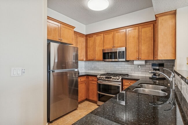 Building Photo - 5 S 500 W