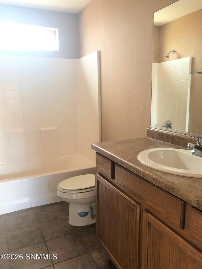 Building Photo - 1595 Carrillo Ct